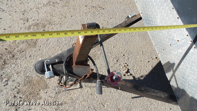 image for item AP9529 2004 Lone Star Trailers enclosed cargo trailer and tools