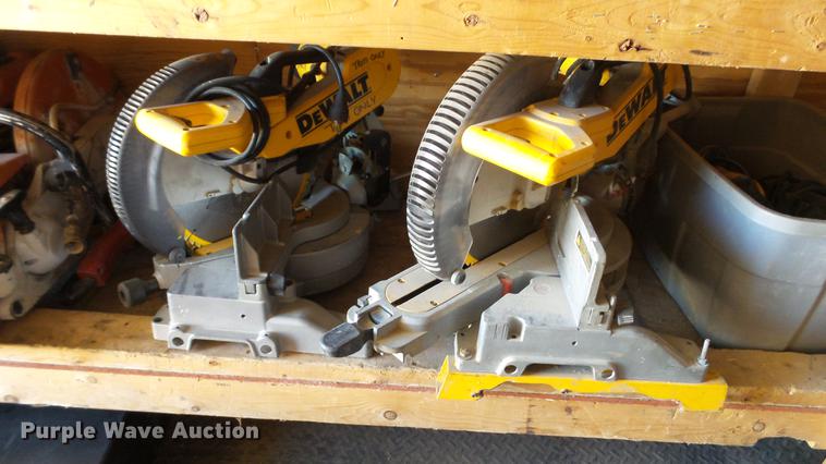 image for item AP9529 2004 Lone Star Trailers enclosed cargo trailer and tools