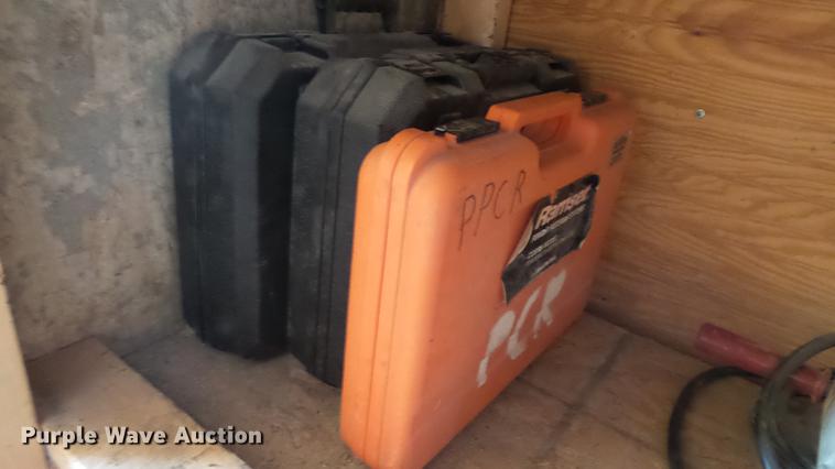 image for item AP9529 2004 Lone Star Trailers enclosed cargo trailer and tools