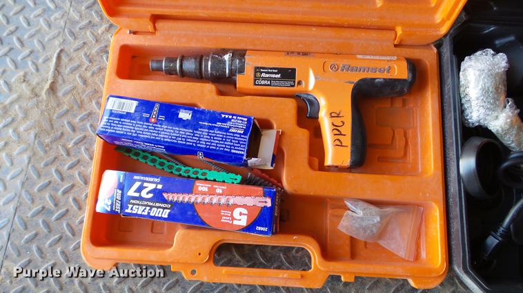 image for item AP9529 2004 Lone Star Trailers enclosed cargo trailer and tools