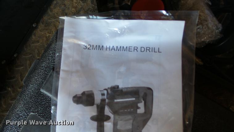 image for item AP9529 2004 Lone Star Trailers enclosed cargo trailer and tools