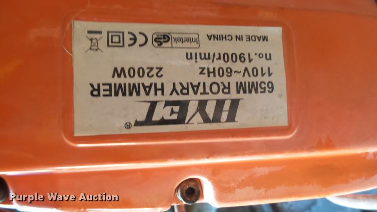 image for item AP9529 2004 Lone Star Trailers enclosed cargo trailer and tools