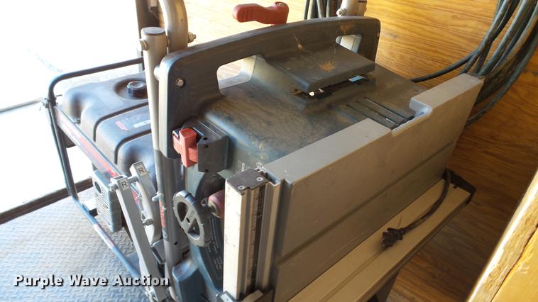 image for item AP9529 2004 Lone Star Trailers enclosed cargo trailer and tools