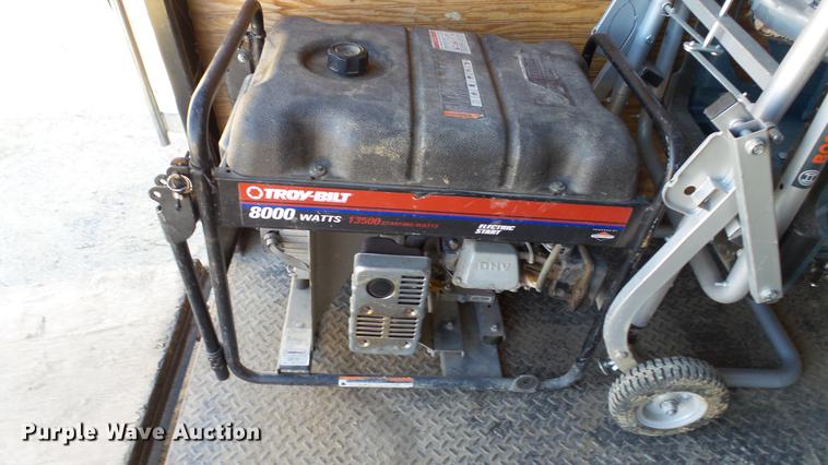 image for item AP9529 2004 Lone Star Trailers enclosed cargo trailer and tools