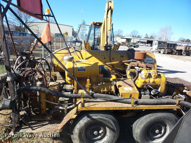 image for item AY9642 1985 AMZ Magnum pot hole patcher