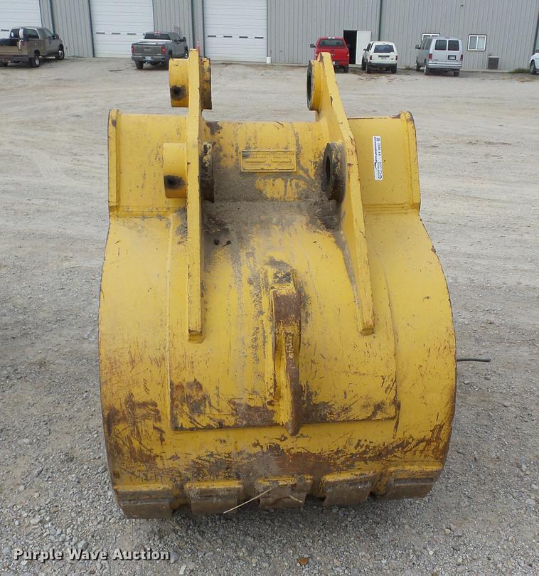 image for item AY9652 Hensley excavator bucket