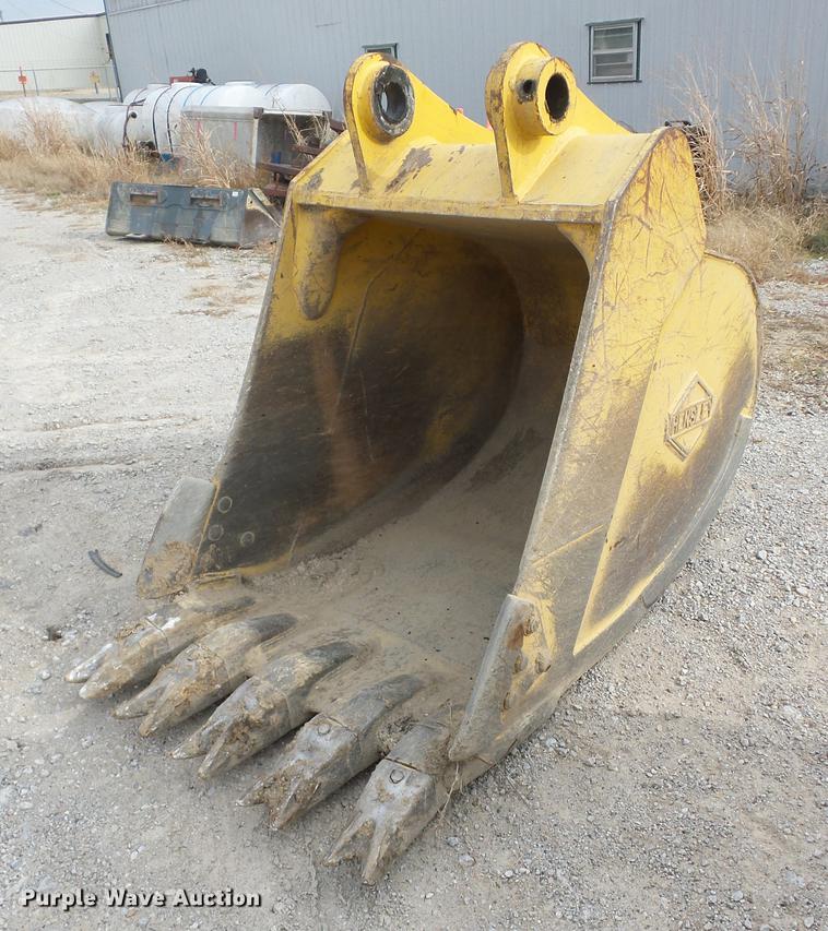 image for item AY9652 Hensley excavator bucket