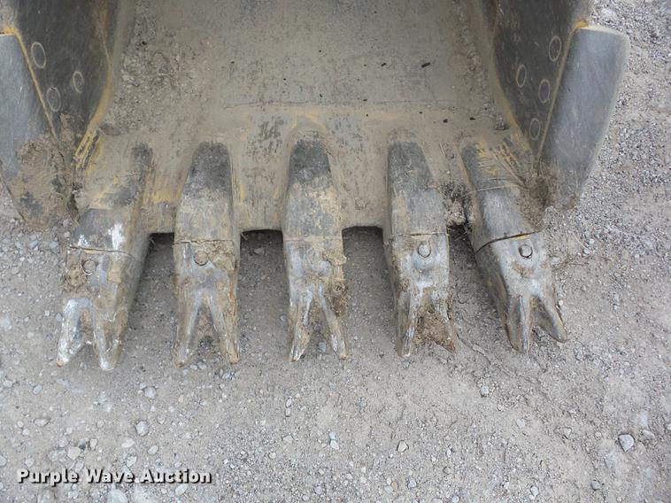 image for item AY9652 Hensley excavator bucket