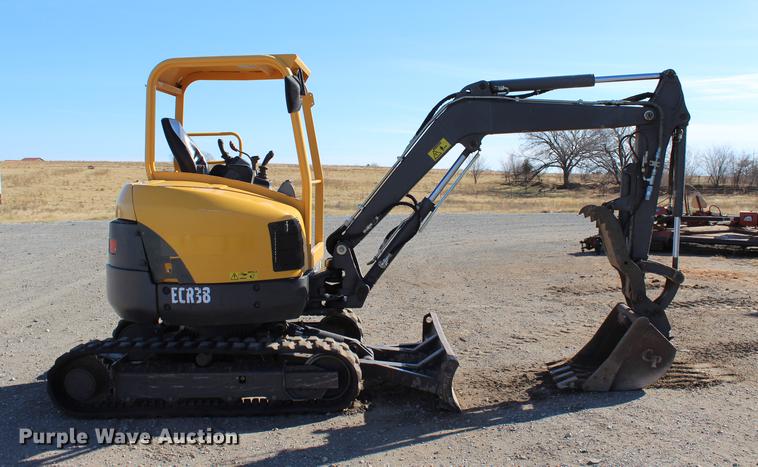 image for item BE9379 2013 Volvo ECR38 compact excavator