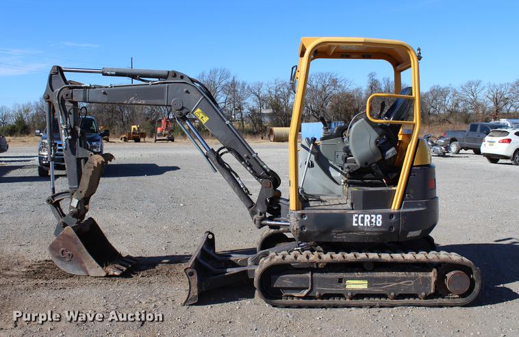 image for item BE9379 2013 Volvo ECR38 compact excavator