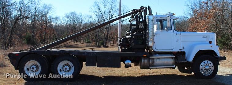 image for item BE9382 1980 Mack RWS754LS7 flatbed truck