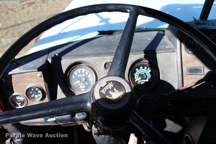 image for item BE9382 1980 Mack RWS754LS7 flatbed truck