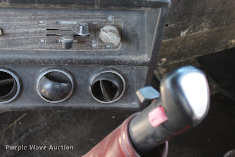 image for item BE9382 1980 Mack RWS754LS7 flatbed truck