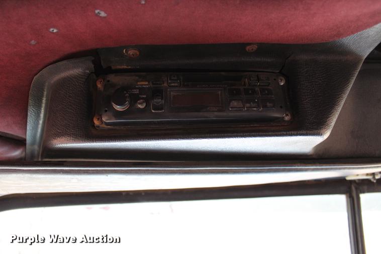 image for item BE9382 1980 Mack RWS754LS7 flatbed truck