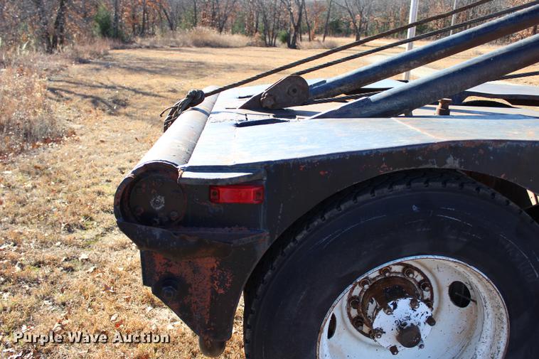 image for item BE9382 1980 Mack RWS754LS7 flatbed truck