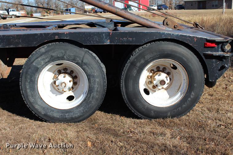 image for item BE9382 1980 Mack RWS754LS7 flatbed truck