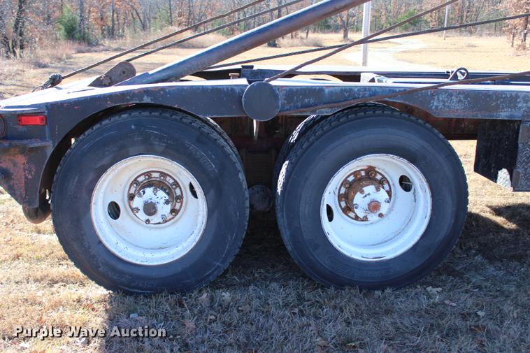 image for item BE9382 1980 Mack RWS754LS7 flatbed truck