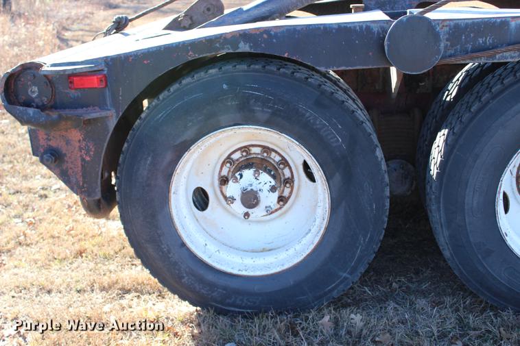 image for item BE9382 1980 Mack RWS754LS7 flatbed truck