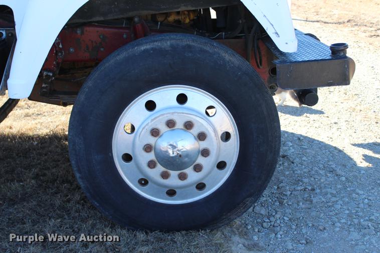 image for item BE9382 1980 Mack RWS754LS7 flatbed truck