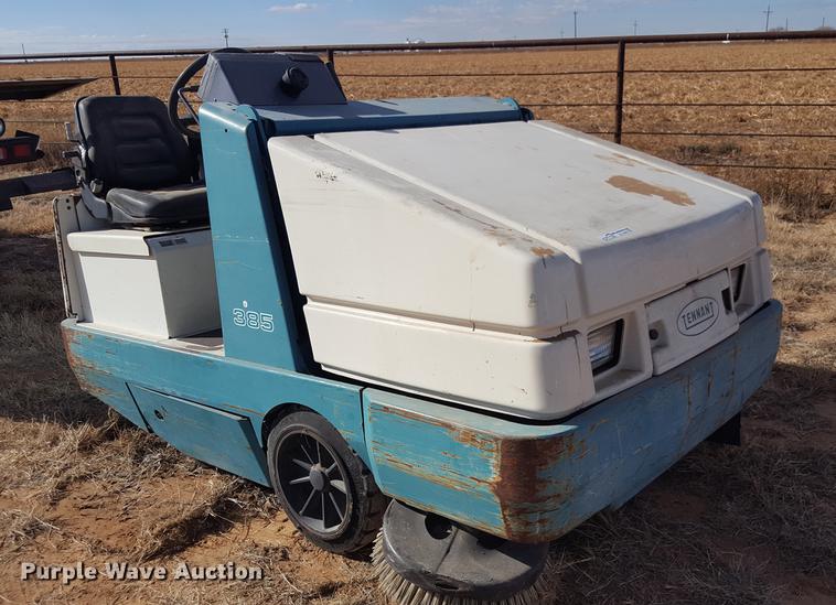 image for item BJ9878 Tennant 385 sweeper