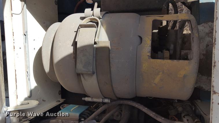 image for item BJ9878 Tennant 385 sweeper