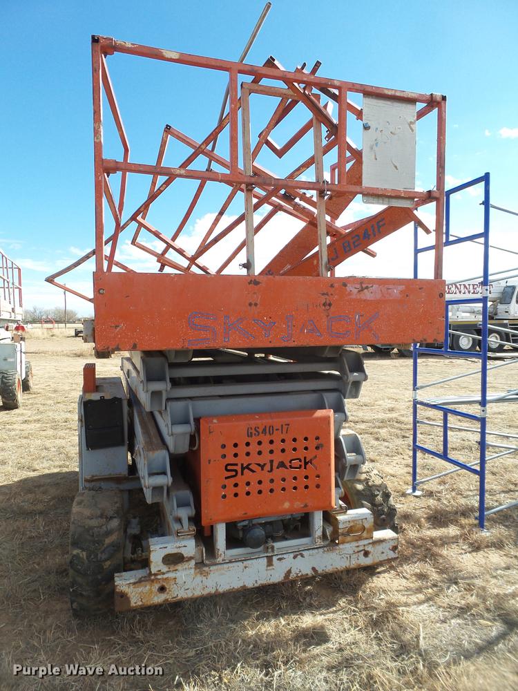 image for item BJ9880 Sky Jack 8241F scissor lift