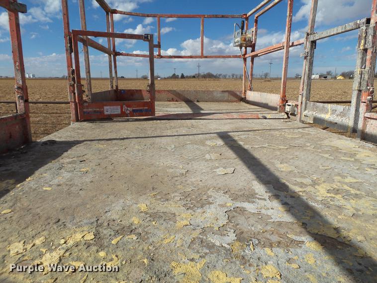 image for item BJ9881 Sky Jack 8241F scissor lift