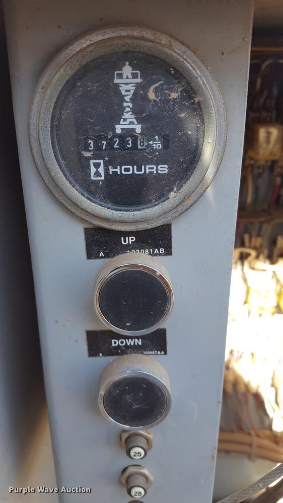 image for item BJ9881 Sky Jack 8241F scissor lift