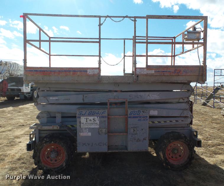 image for item BJ9882 Sky Jack 8841F scissor lift