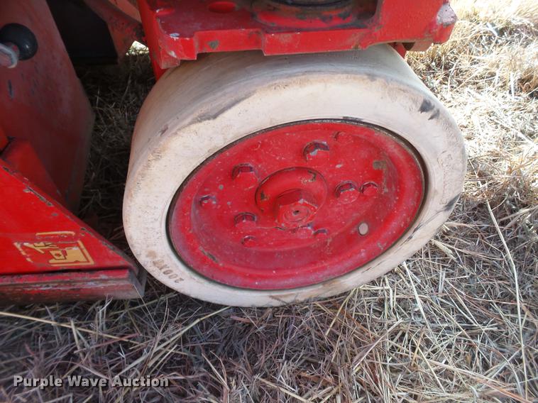 image for item BJ9885 Sky Jack III 3219 scissor lift