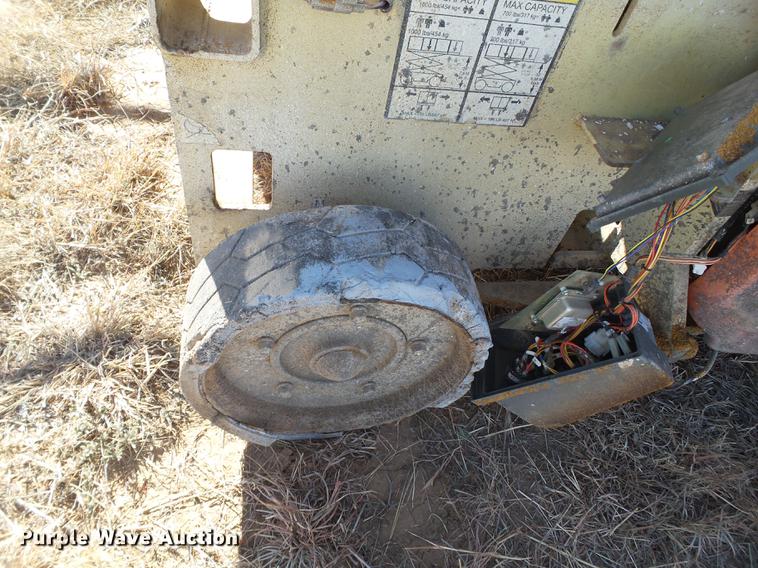 image for item BJ9887 JLG 3246ES scissor lift