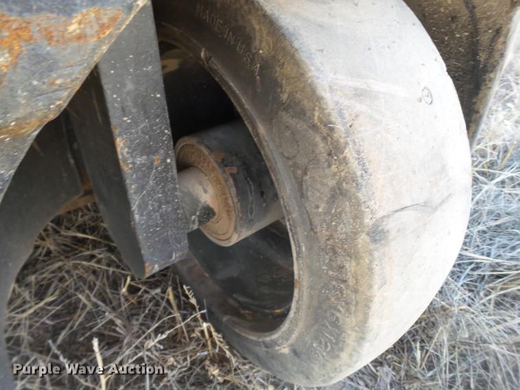 image for item BJ9889 Toyota FBEC10 forklift