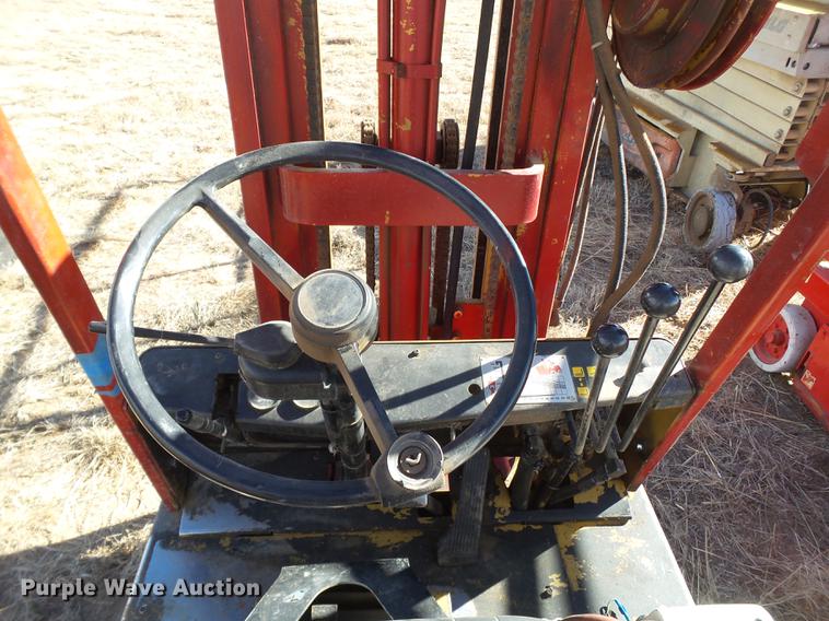 image for item BJ9889 Toyota FBEC10 forklift