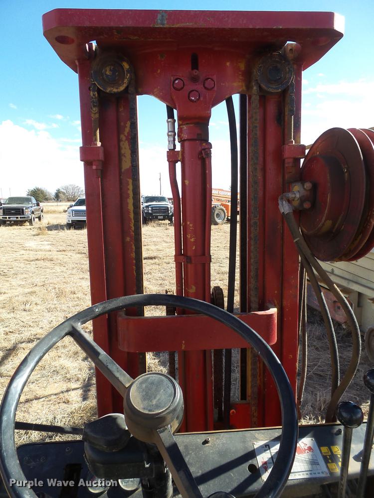 image for item BJ9889 Toyota FBEC10 forklift