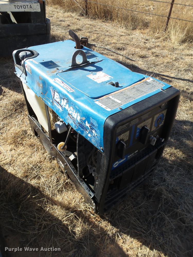 image for item BJ9890 Miller Bobcat 250 AC/DC welder