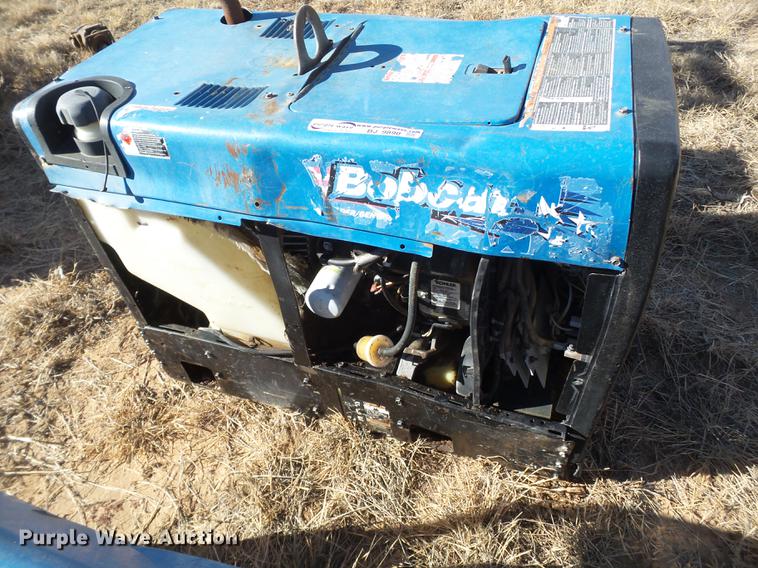 image for item BJ9890 Miller Bobcat 250 AC/DC welder