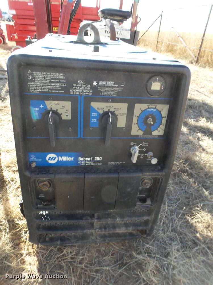 image for item BJ9890 Miller Bobcat 250 AC/DC welder