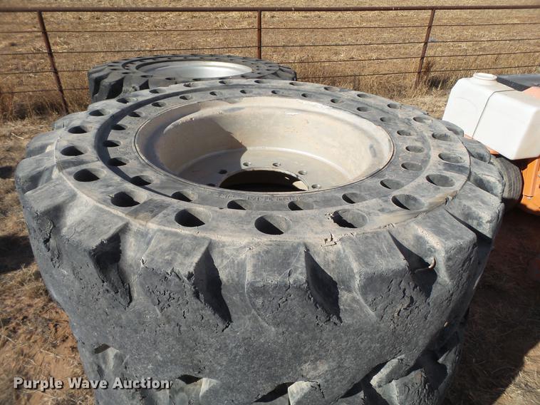 image for item BJ9894 14.00-24/1.00 solid tires