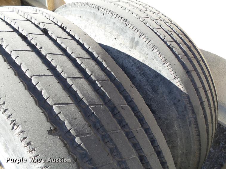 image for item BJ9899 Astec three bin cold feeder system