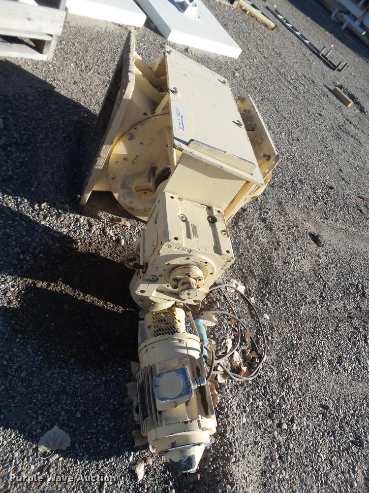 image for item BJ9901 Vane feeder