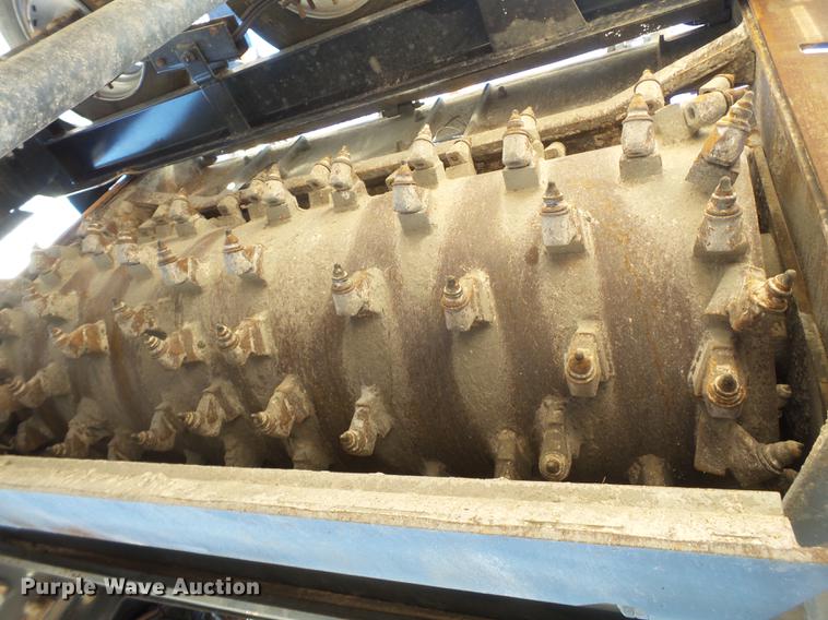 image for item BJ9910 2012 Asphalt Zipper AZ600 B260 reclaimer