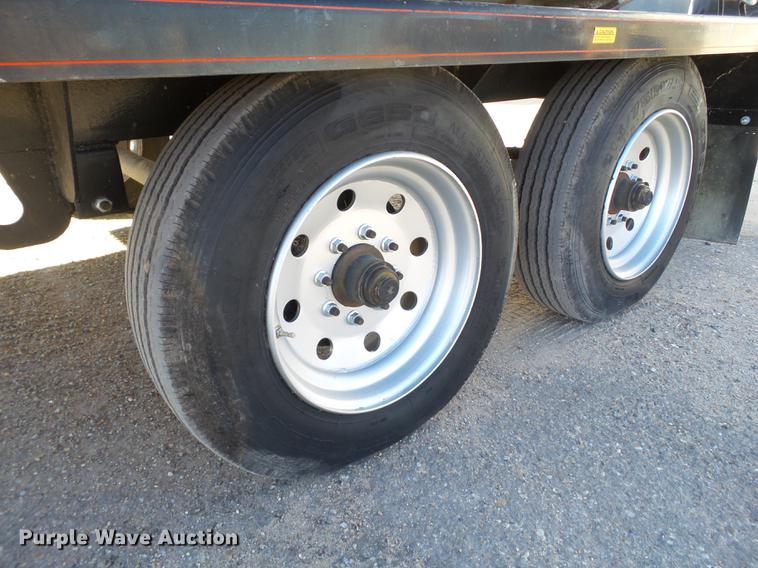 image for item BJ9910 2012 Asphalt Zipper AZ600 B260 reclaimer