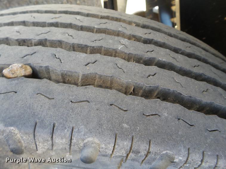 image for item BJ9910 2012 Asphalt Zipper AZ600 B260 reclaimer