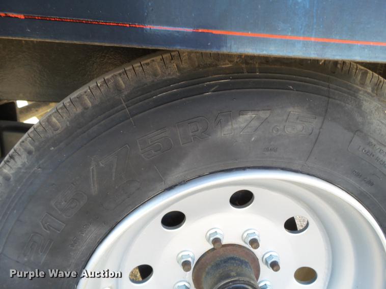 image for item BJ9910 2012 Asphalt Zipper AZ600 B260 reclaimer