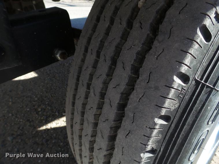 image for item BJ9910 2012 Asphalt Zipper AZ600 B260 reclaimer