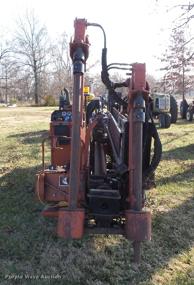image for item CB9372 1999 Ditch Witch JT920L directional drill