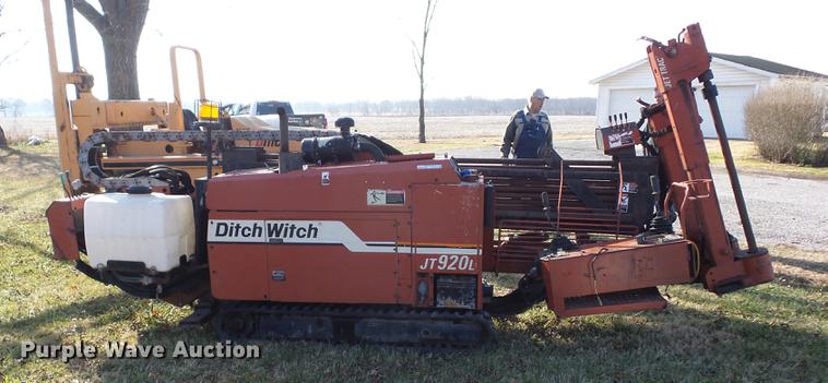 image for item CB9372 1999 Ditch Witch JT920L directional drill