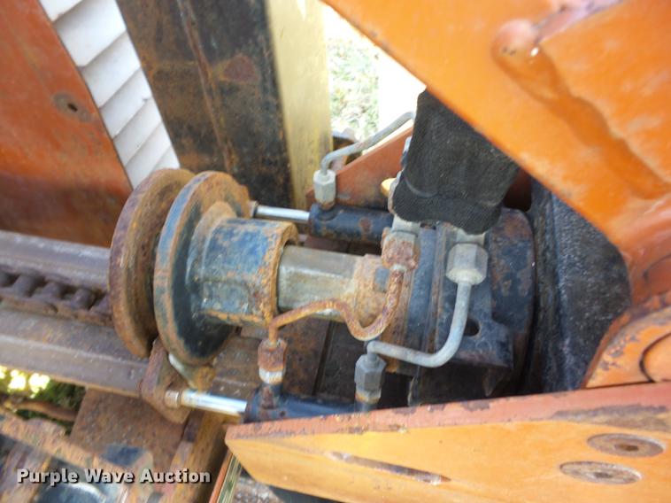 image for item CB9372 1999 Ditch Witch JT920L directional drill