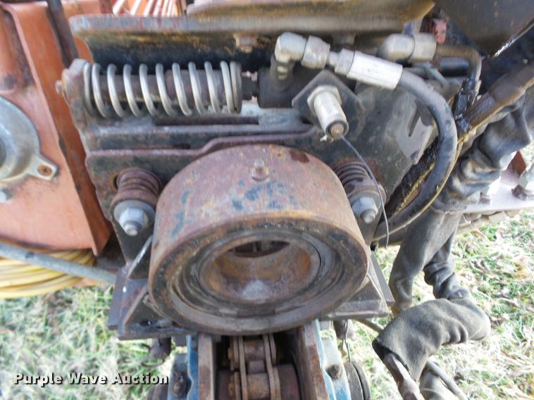 image for item CB9372 1999 Ditch Witch JT920L directional drill