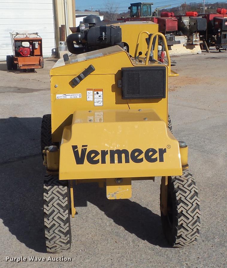 image for item CC9696 2011 Vermeer SC372 stump grinder